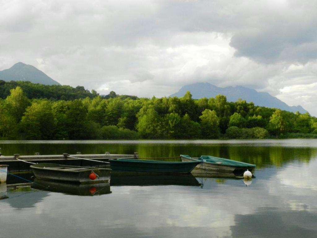 Gite Les Platanes Sainte-Helene-du-Lac Екстериор снимка